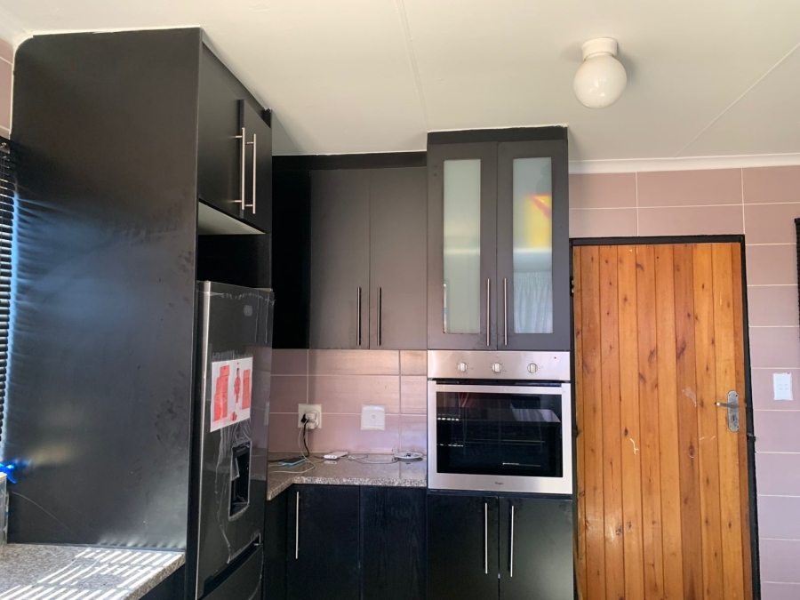 3 Bedroom Property for Sale in Protea Glen Gauteng