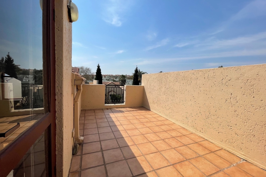 1 Bedroom Property for Sale in Sunninghill Gauteng