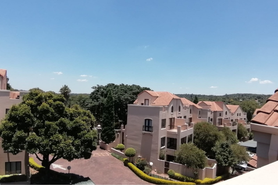 1 Bedroom Property for Sale in Sunninghill Gauteng