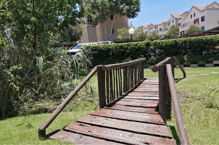 1 Bedroom Property for Sale in Sunninghill Gauteng