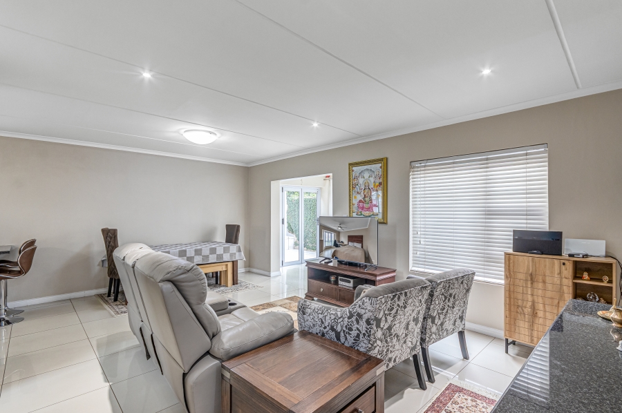 3 Bedroom Property for Sale in Bryanston Gauteng