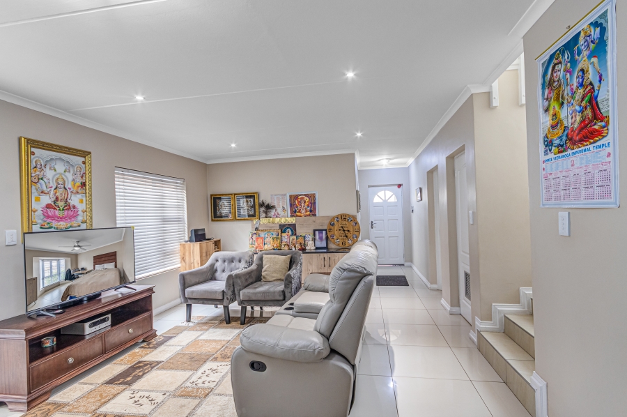 3 Bedroom Property for Sale in Bryanston Gauteng