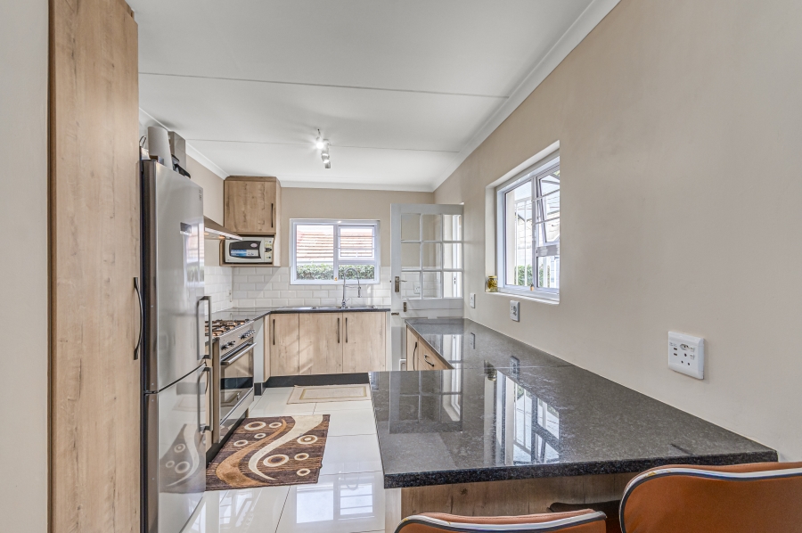 3 Bedroom Property for Sale in Bryanston Gauteng