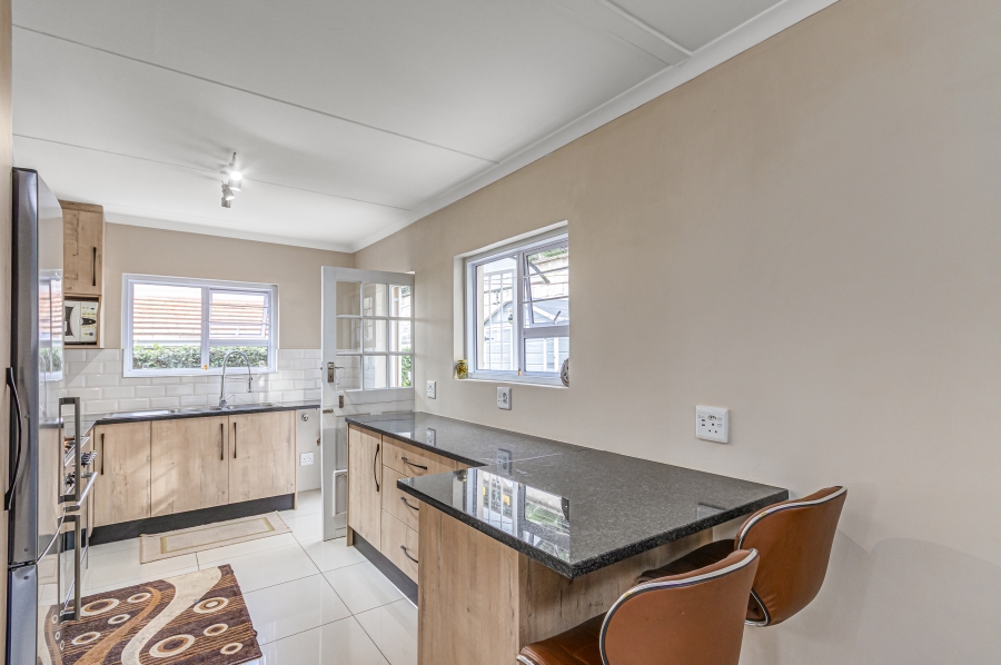 3 Bedroom Property for Sale in Bryanston Gauteng