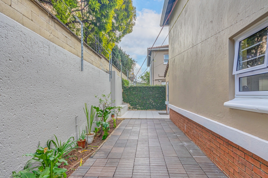 3 Bedroom Property for Sale in Bryanston Gauteng
