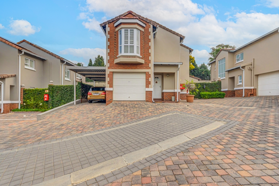 3 Bedroom Property for Sale in Bryanston Gauteng