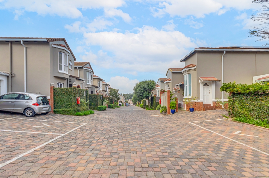3 Bedroom Property for Sale in Bryanston Gauteng