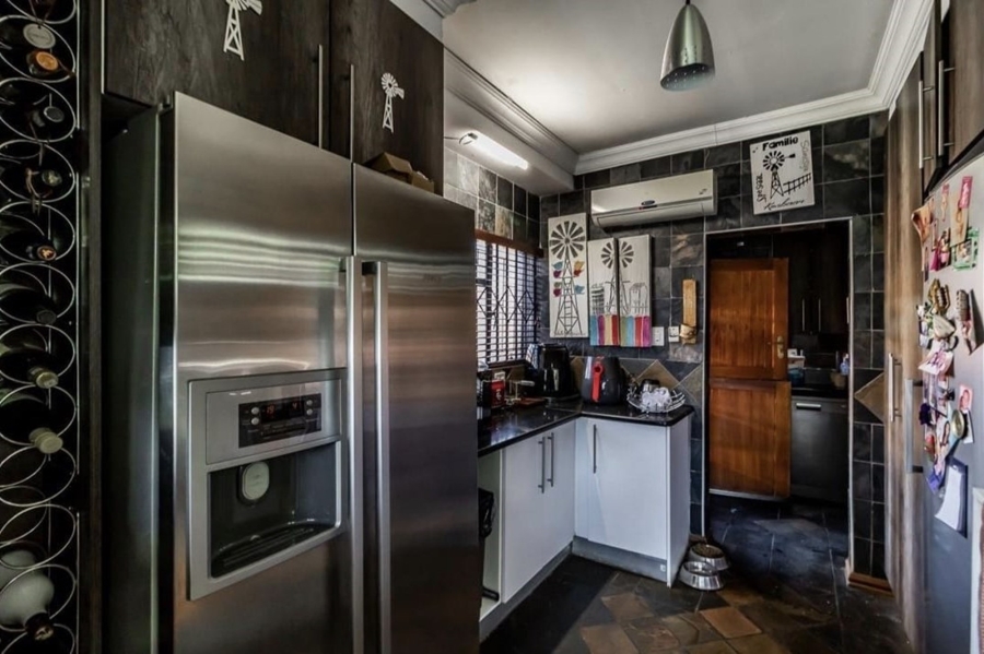 4 Bedroom Property for Sale in Annlin Gauteng