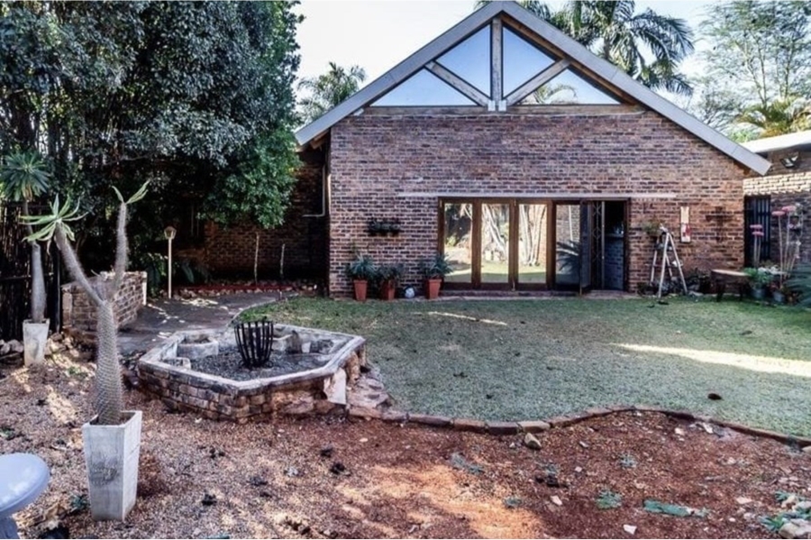 4 Bedroom Property for Sale in Annlin Gauteng