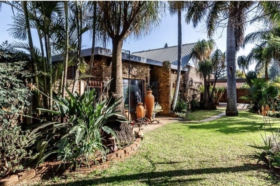 4 Bedroom Property for Sale in Annlin Gauteng