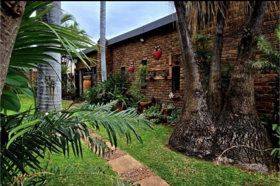 4 Bedroom Property for Sale in Annlin Gauteng