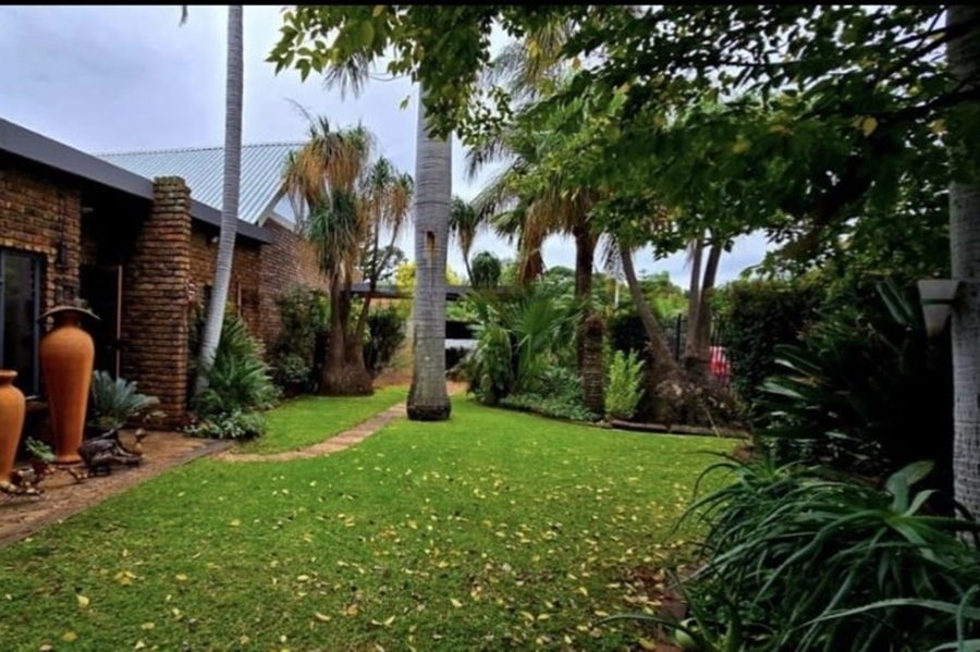 4 Bedroom Property for Sale in Annlin Gauteng
