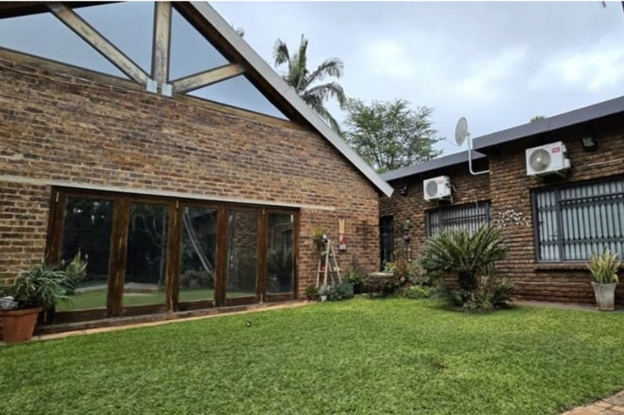 4 Bedroom Property for Sale in Annlin Gauteng
