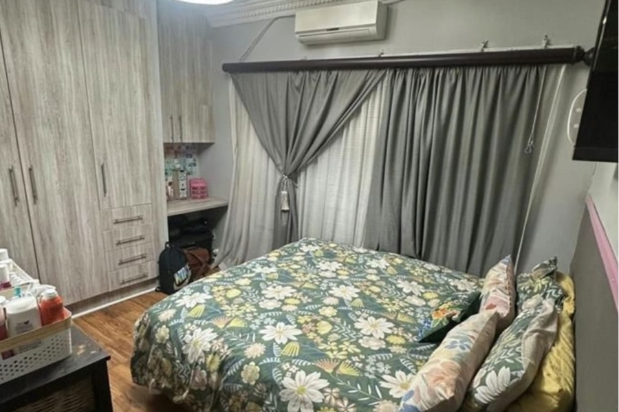 4 Bedroom Property for Sale in Annlin Gauteng