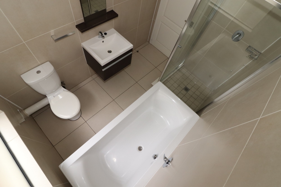 2 Bedroom Property for Sale in Dainfern Gauteng