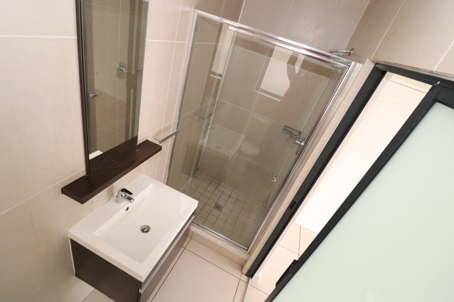 2 Bedroom Property for Sale in Dainfern Gauteng