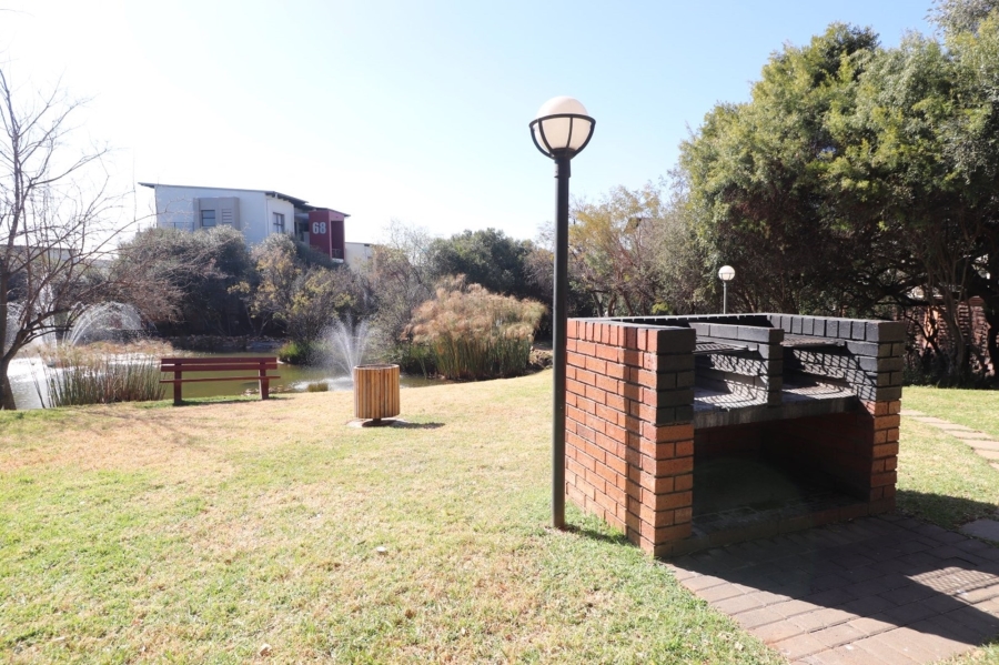 2 Bedroom Property for Sale in Dainfern Gauteng
