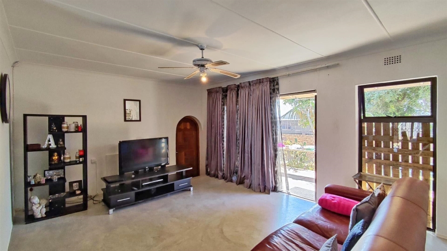 3 Bedroom Property for Sale in Highway Gardens Gauteng