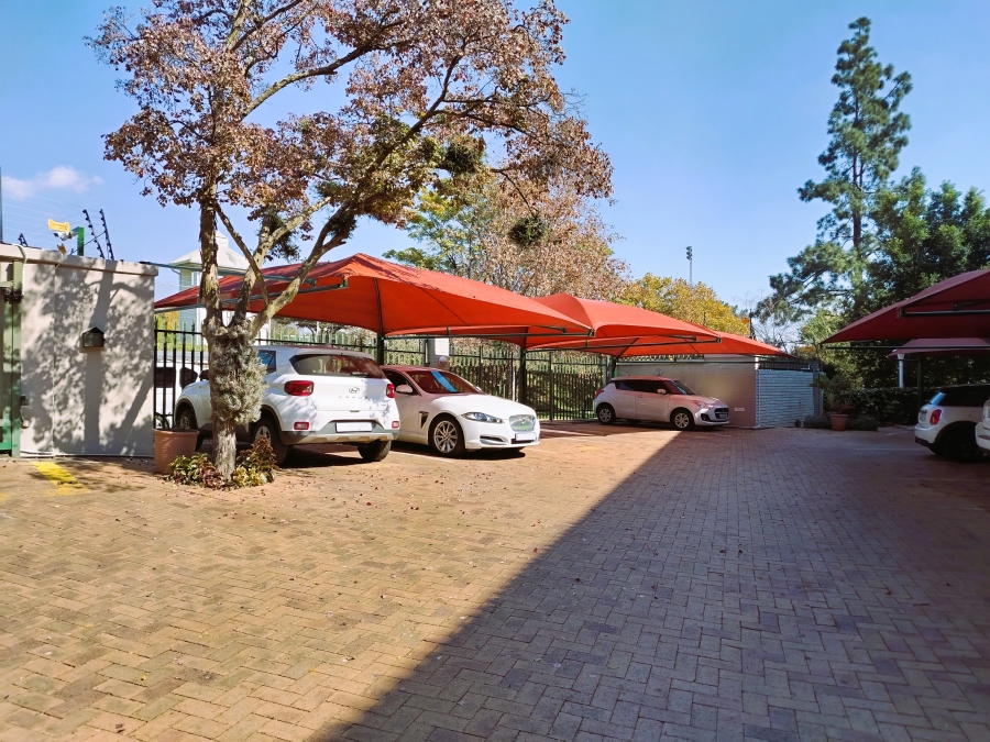 To Let 2 Bedroom Property for Rent in Parkmore Gauteng