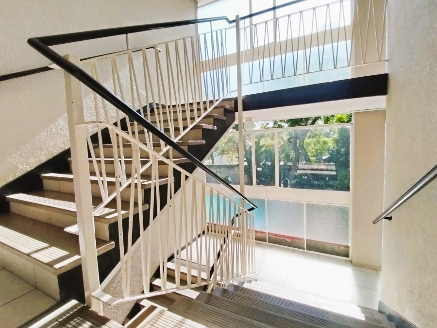 To Let 2 Bedroom Property for Rent in Parkmore Gauteng