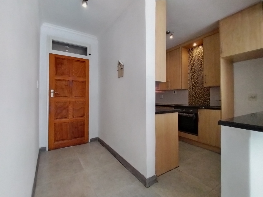 To Let 2 Bedroom Property for Rent in Parkmore Gauteng