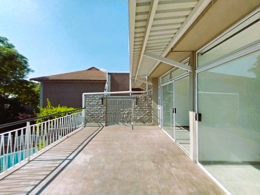 To Let 2 Bedroom Property for Rent in Parkmore Gauteng