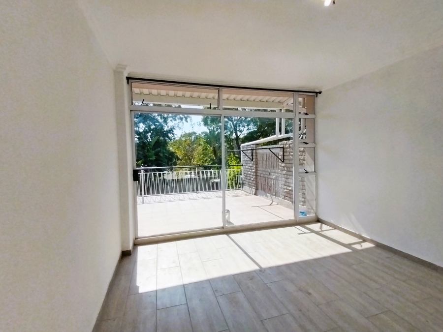 To Let 2 Bedroom Property for Rent in Parkmore Gauteng