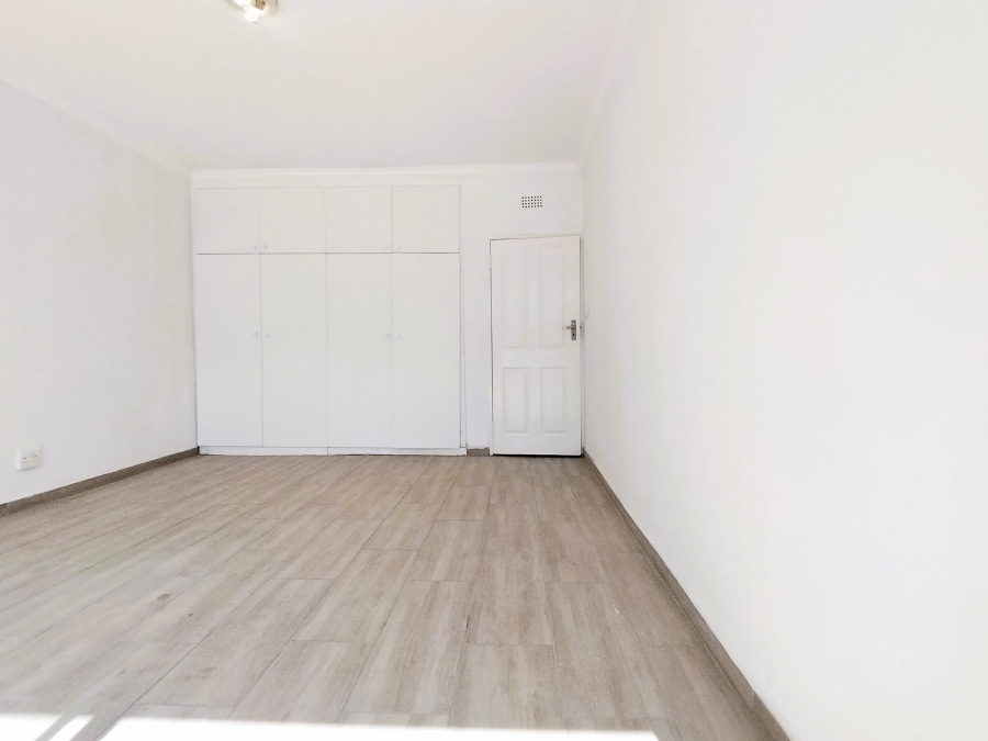 To Let 2 Bedroom Property for Rent in Parkmore Gauteng