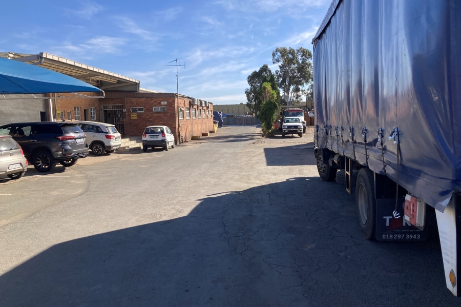 To Let commercial Property for Rent in Anderbolt Gauteng