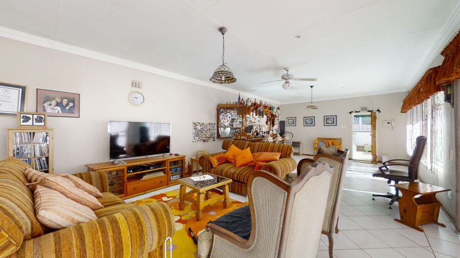 4 Bedroom Property for Sale in Fairlead Gauteng