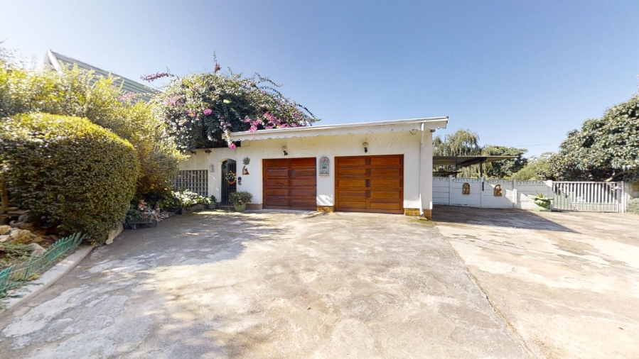 4 Bedroom Property for Sale in Fairlead Gauteng