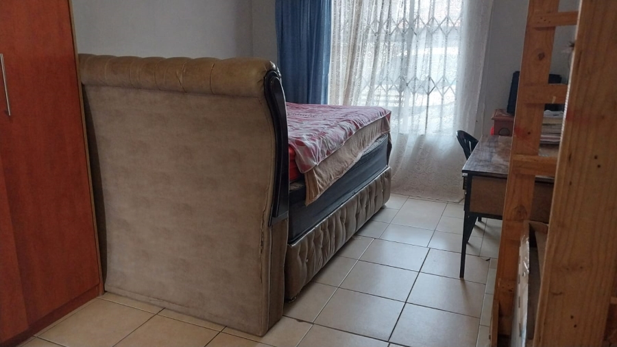 4 Bedroom Property for Sale in Dawn Park Gauteng