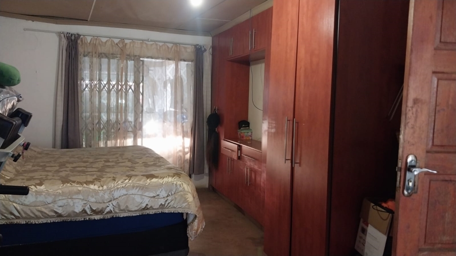 4 Bedroom Property for Sale in Dawn Park Gauteng