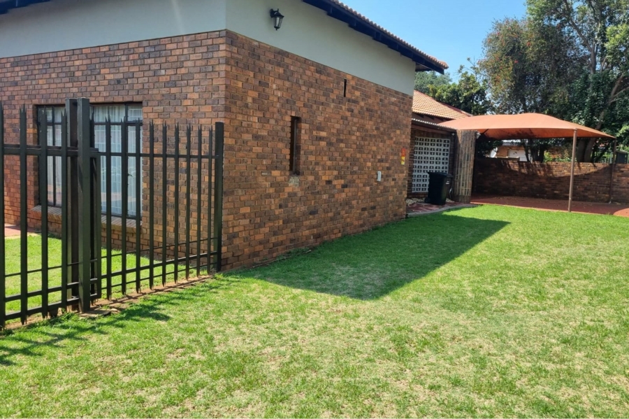 4 Bedroom Property for Sale in Petersfield Gauteng