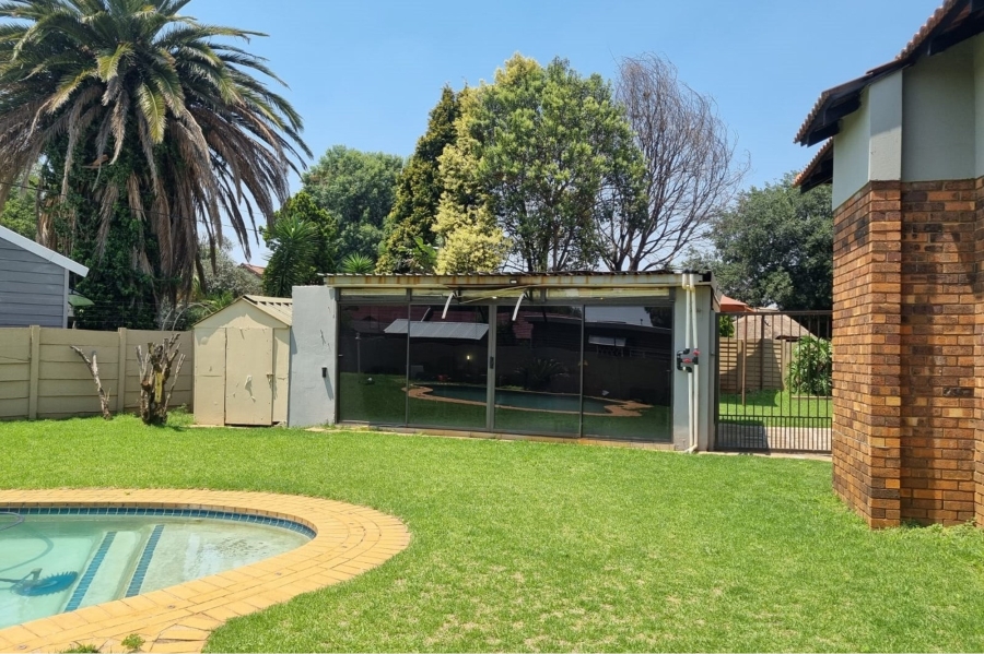 4 Bedroom Property for Sale in Petersfield Gauteng