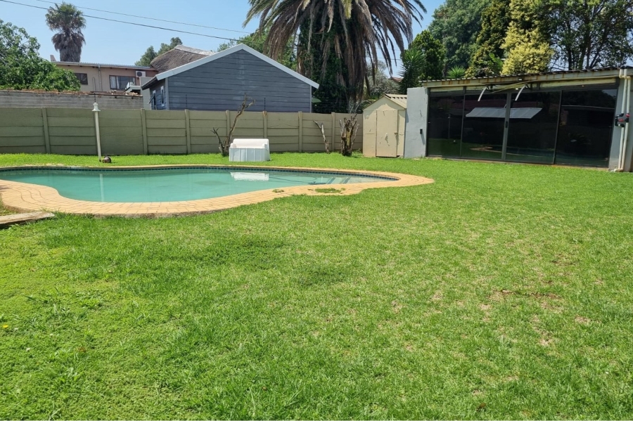 4 Bedroom Property for Sale in Petersfield Gauteng