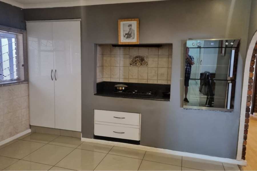 4 Bedroom Property for Sale in Petersfield Gauteng