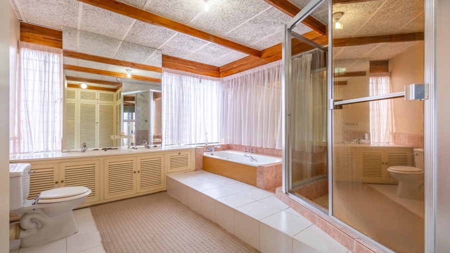 10 Bedroom Property for Sale in Olympus AH Gauteng