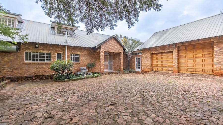 10 Bedroom Property for Sale in Olympus AH Gauteng
