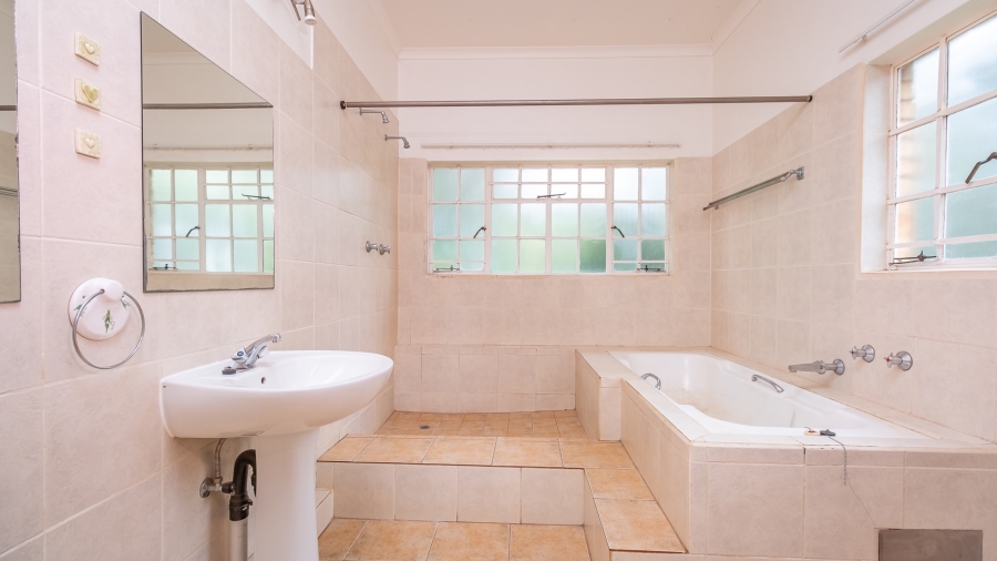 10 Bedroom Property for Sale in Olympus AH Gauteng