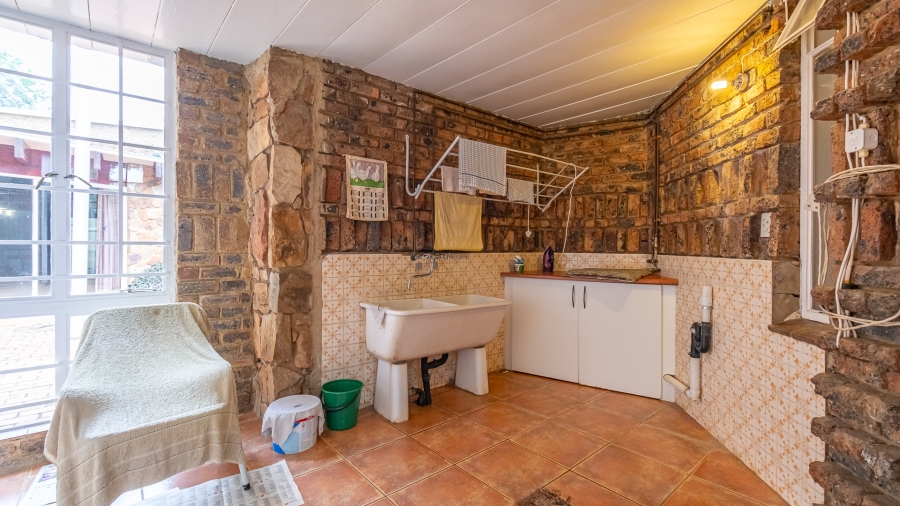 10 Bedroom Property for Sale in Olympus AH Gauteng