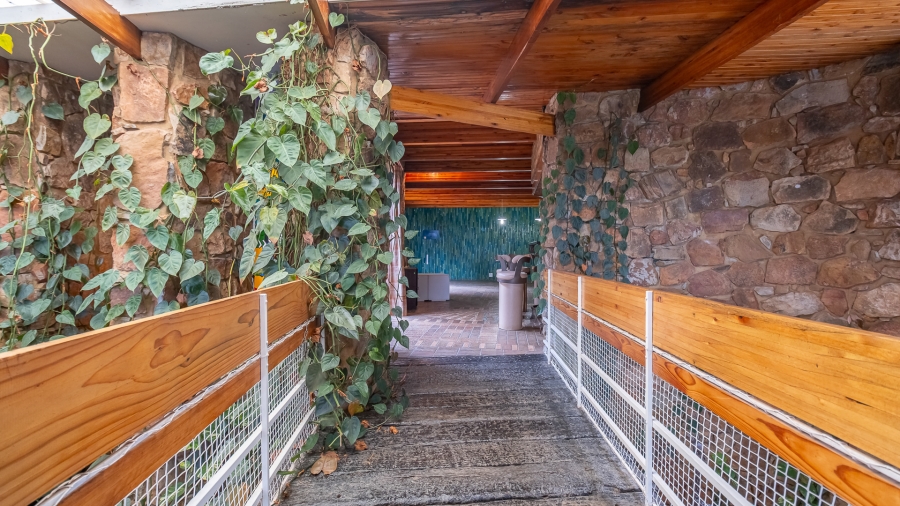 10 Bedroom Property for Sale in Olympus AH Gauteng
