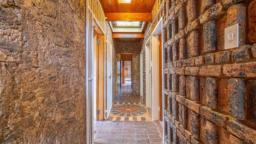 10 Bedroom Property for Sale in Olympus AH Gauteng