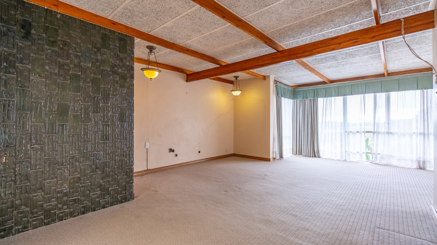 10 Bedroom Property for Sale in Olympus AH Gauteng