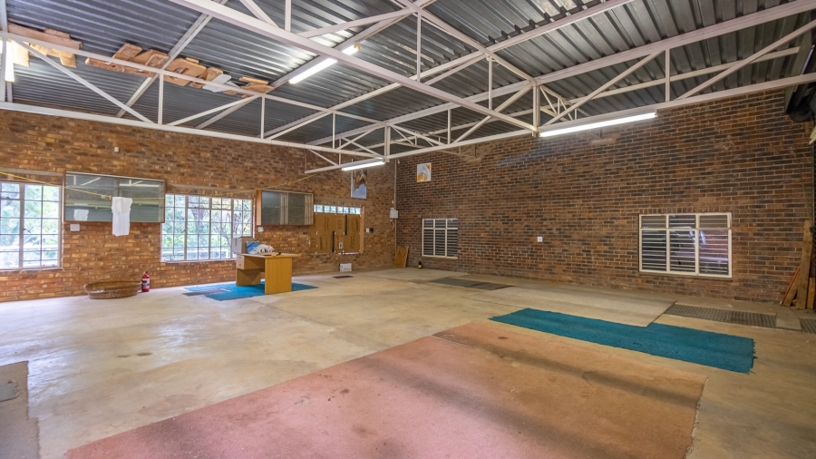 10 Bedroom Property for Sale in Olympus AH Gauteng