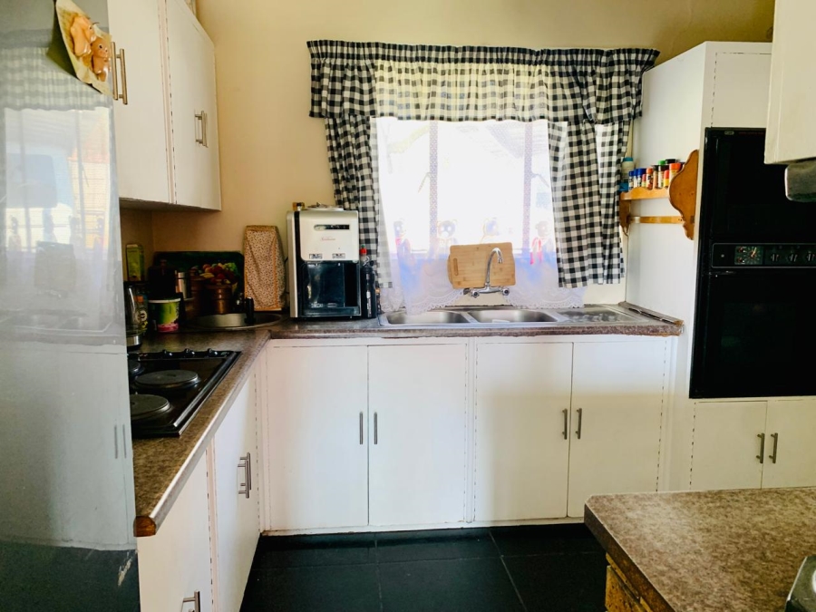 4 Bedroom Property for Sale in Rensburg Gauteng