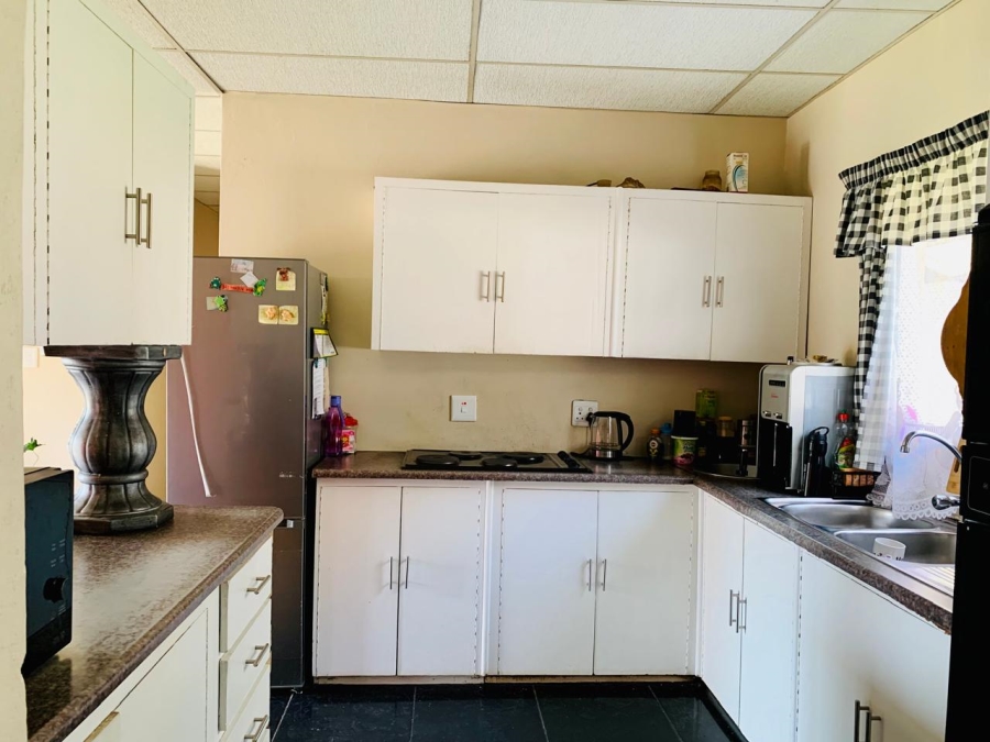 4 Bedroom Property for Sale in Rensburg Gauteng