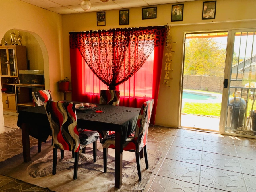 4 Bedroom Property for Sale in Rensburg Gauteng