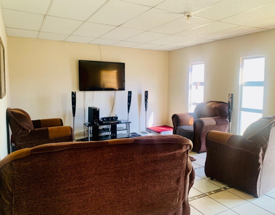 4 Bedroom Property for Sale in Rensburg Gauteng