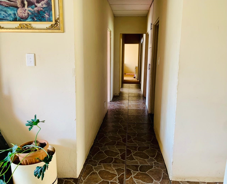 4 Bedroom Property for Sale in Rensburg Gauteng
